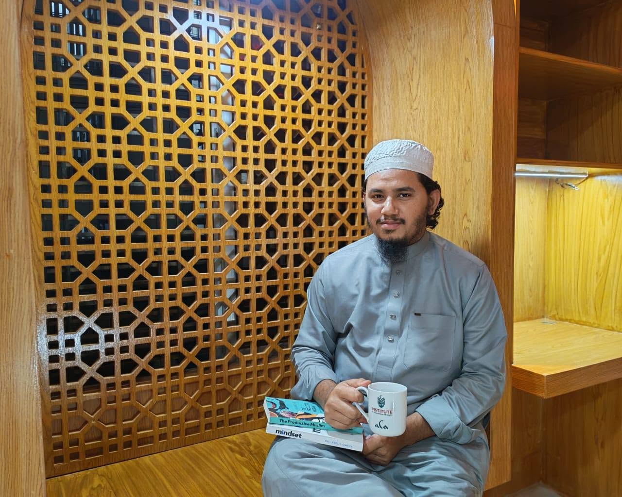 Darul Hikmah Library
